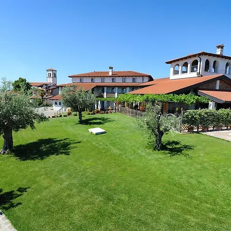 Bed & Breakfast Belica 3*