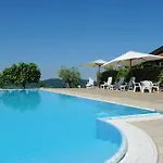 Oda ve Kahvaltı Belica