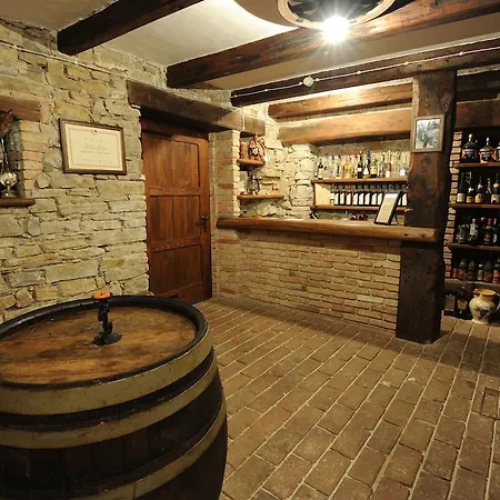 Bed and breakfast Belica Dobrovo