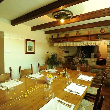 Bed and breakfast Belica Dobrovo